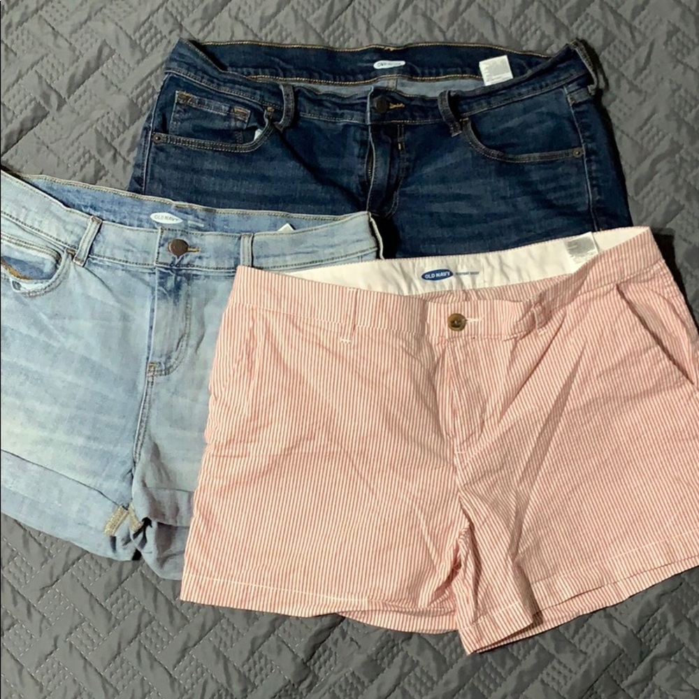 3 pairs of Women’s Size 12 Old Navy Shorts